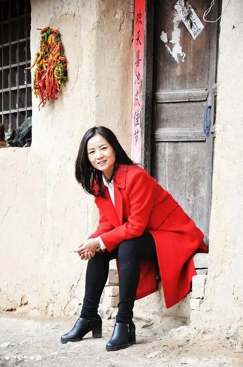 赵婷婷在电影《后悔来得及》剧照