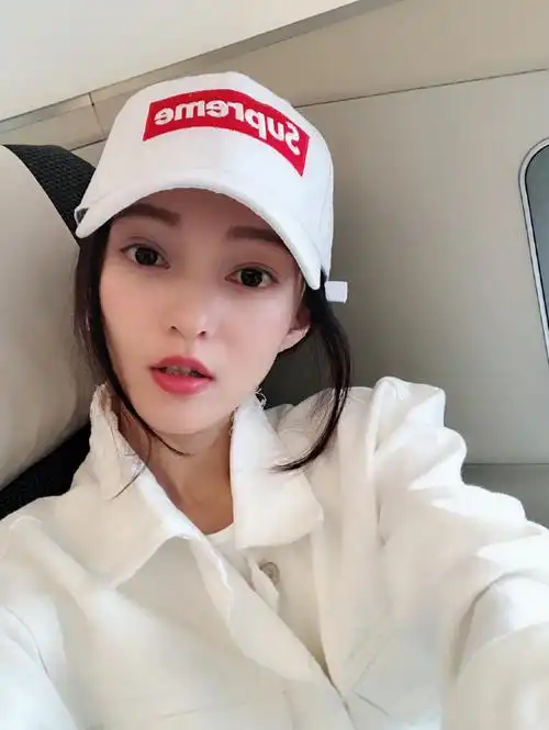 张韶涵小清新性感自拍写真图片