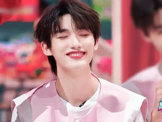 丁程鑫你好星期六##丁程鑫干完坏事藏不了一点