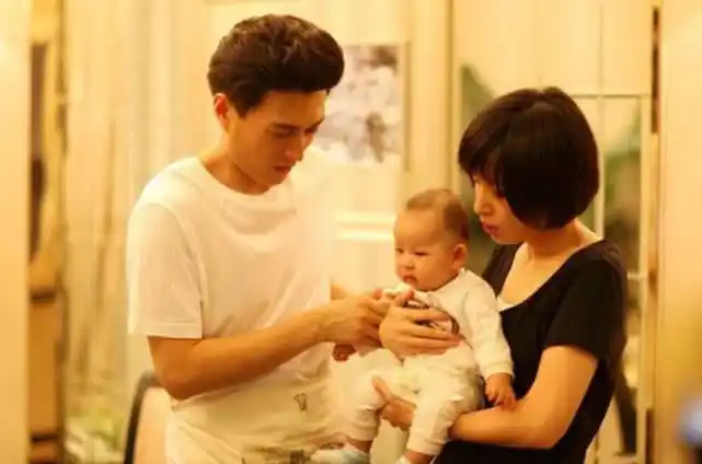 42岁李佳近照二婚老公原来是我们熟悉的男神宠了她10年