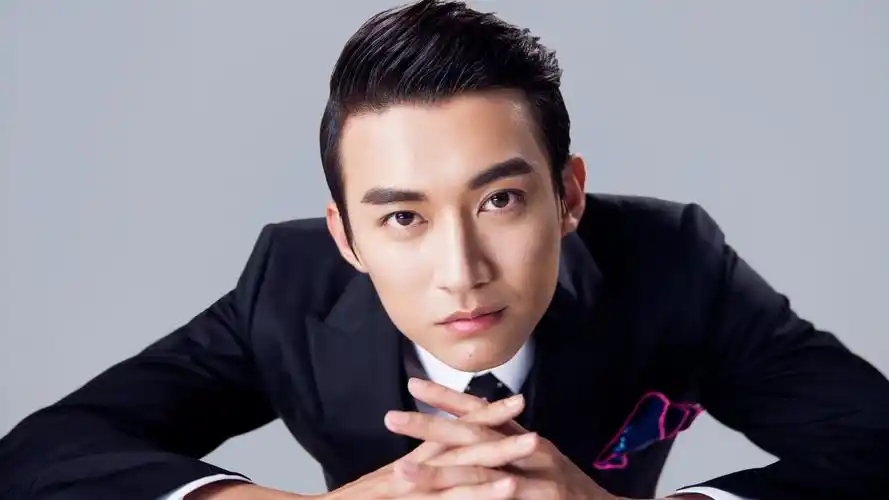 帅气型男刘学义高清桌面壁纸