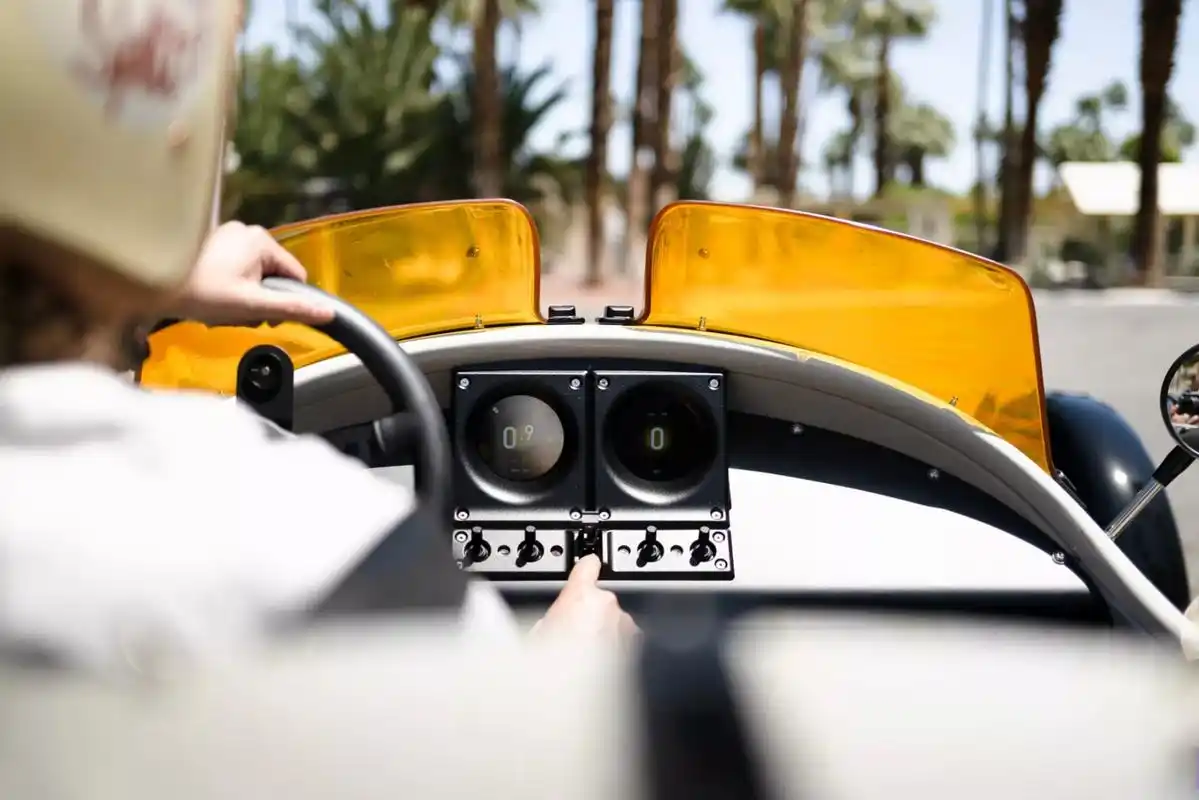 疯狂的三轮车:morgan super3现已在北美上市,售价5.