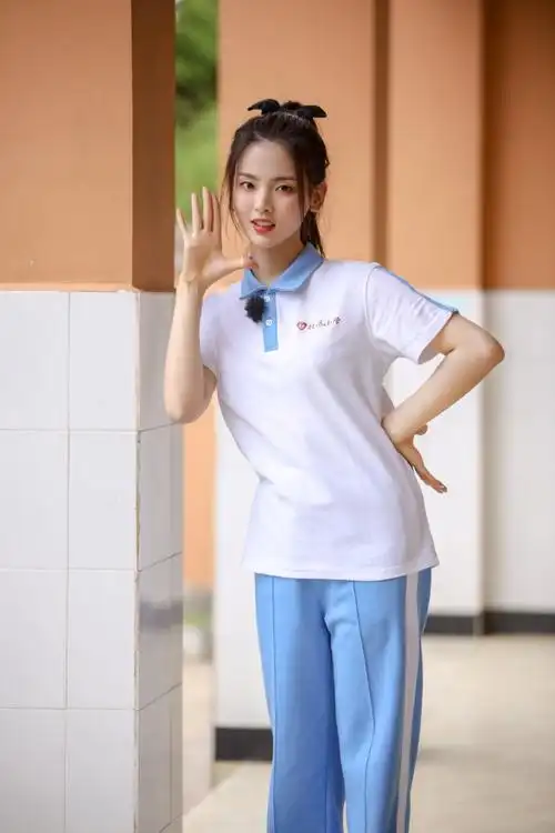 杨超越超话速递校服小羊4p网页链接#一起上书房#见网页链接