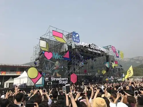 是李志在唱《关于郑州的记忆》