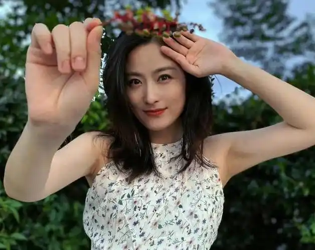 剧里是村姑,剧外一枝花,《人世间》4位女配角,现实中一眼万年