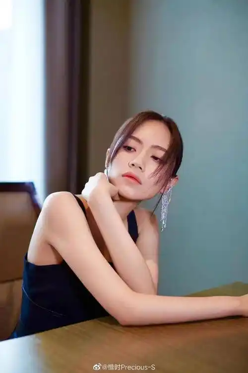 一分钟带你了解宝藏歌手刘惜君_首歌_歌曲_音乐