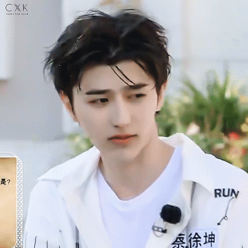 蔡徐坤加盟奔跑吧第十季又要见到甜甜的蔡小葵了