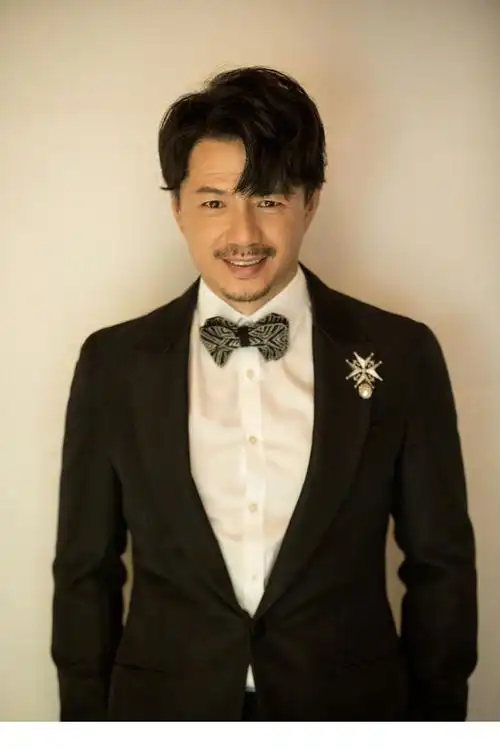 近40岁才大器晚成的男星张译靳东被赞艺德第五位却自毁人设