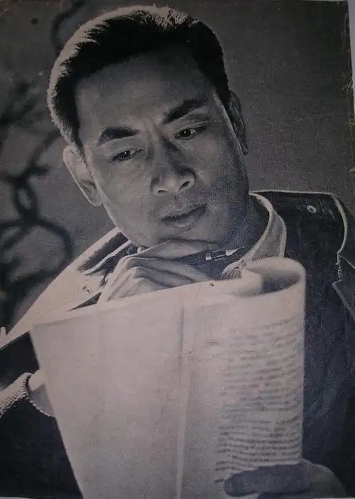 著名演员庞学勤一代人的男神一句承诺照顾精神病妻子一生