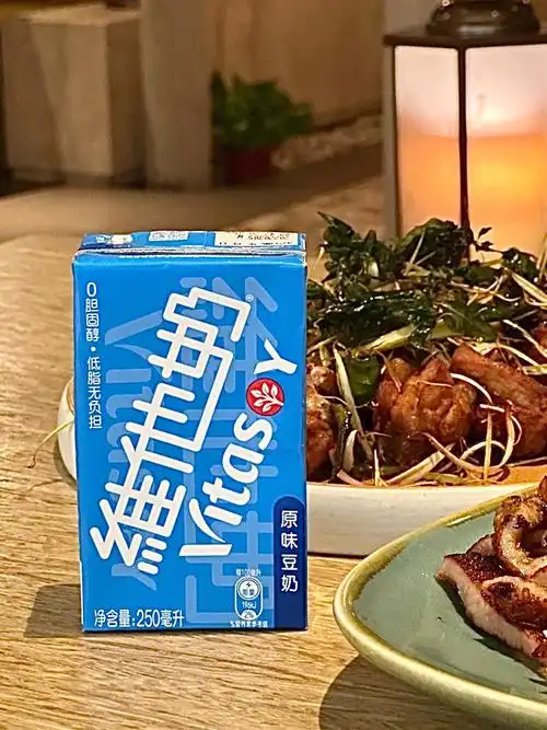 宝子们想到的是不是维他奶我这几天疯狂想喝豆奶,一下子把所有口味都