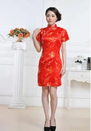 梅花短旗袍