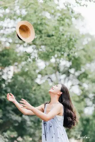 单人人像拍照,记住12个拍照姿势动作,拍照看起来自然,舒服好看