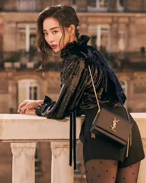 张钧甯黑丝美腿性感写真_黑色_网友_演技