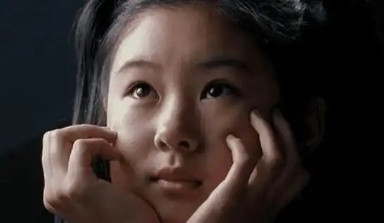 尽管内心矛盾,导演却坚持让李小萌进行试镜,最终她只能硬着头皮上场.