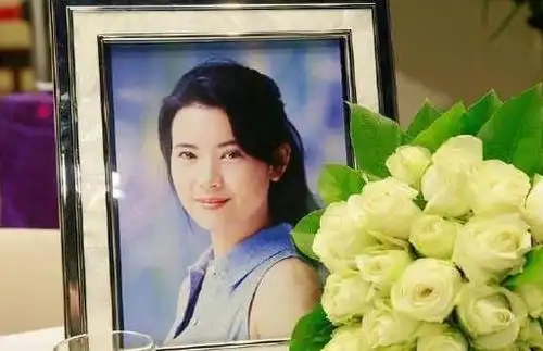 一场葬礼看清明星的真面目蓝洁瑛离世后最有人情味的不是古天乐最令人