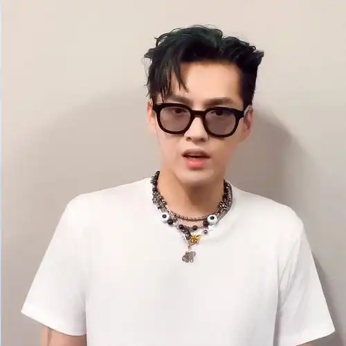 吴亦凡珍珠ins小众轻奢嘻哈潮流男潮项链笑脸项链