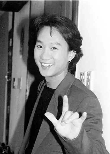 黄家驹图片最帅的图片音容笑貌黄家驹网上纪念馆天堂在线