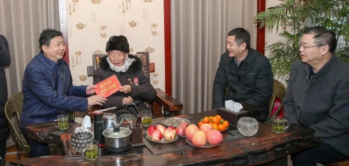 贺运生赴岳阳市开展常态化走访慰问