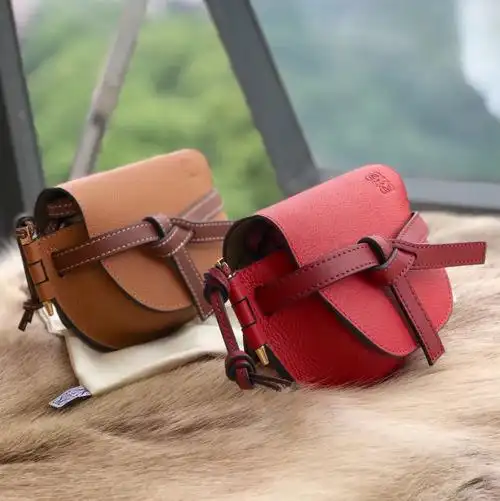 罗意威新款蝴蝶结mini马鞍包