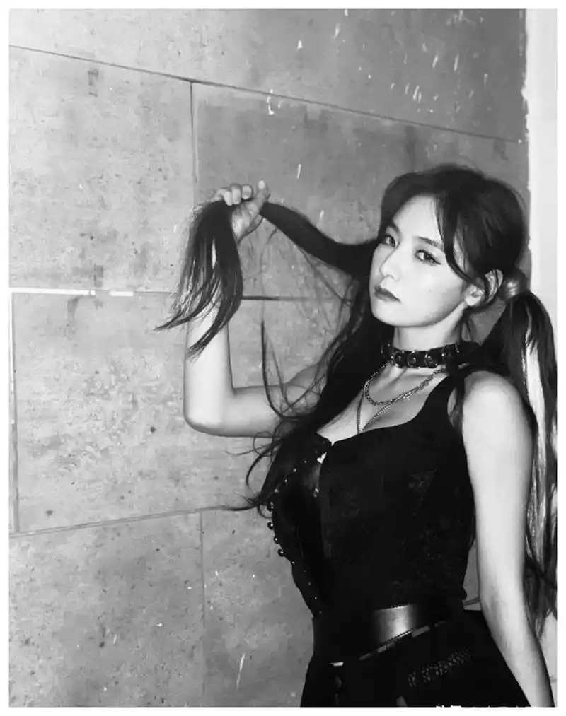 硬糖少女303-赵粤双马尾性感写真合集