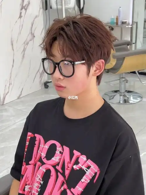 韩式凌乱中分学生开学必备发型