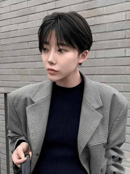 下面这组超a女生短发发型肯定喜欢