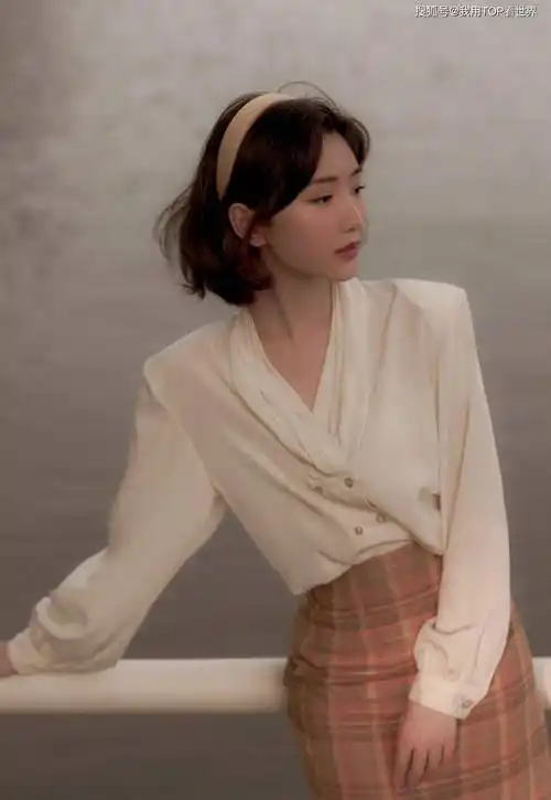 毛晓彤甜蜜的笑容温婉可人,又俘获了谁的芳心_人生_风景_生活