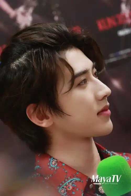 蔡徐坤2023迷巡回演唱会#收集到曼谷媒体拍的kun@蔡徐坤cr 推 水