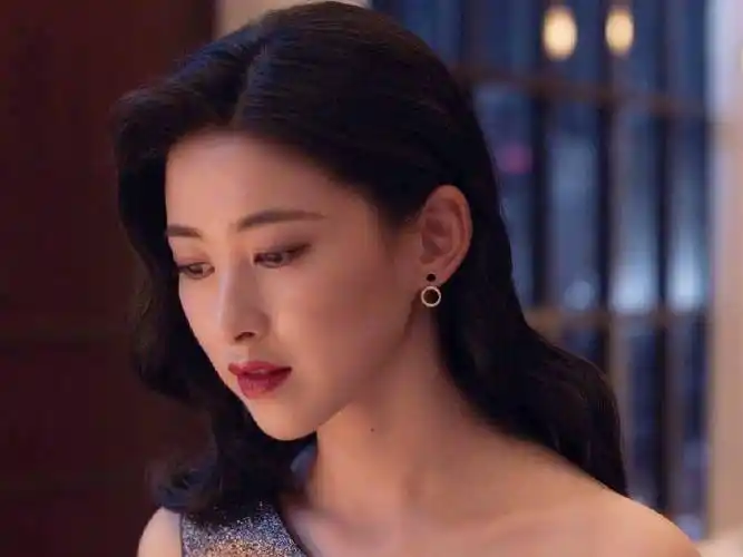 朱珠升级当妈,宝宝可爱脸蛋曝光,网友:完美遗传_马素芹_乔二强_王昀佳