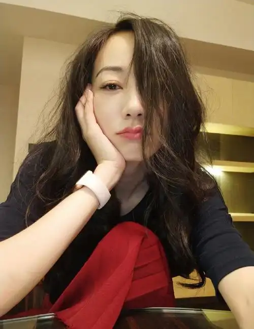 韩雪慵懒可爱自拍照图片