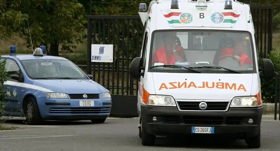 意大利大桥垮塌已致35死10人失踪 政府公布原因