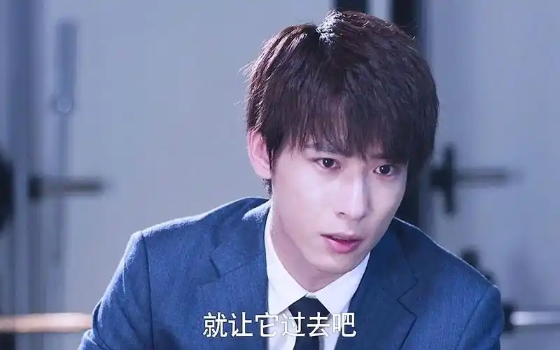 他在逆光中告白江浩全剧最关心的事就是厉哥和嫂子的事职业红娘吗