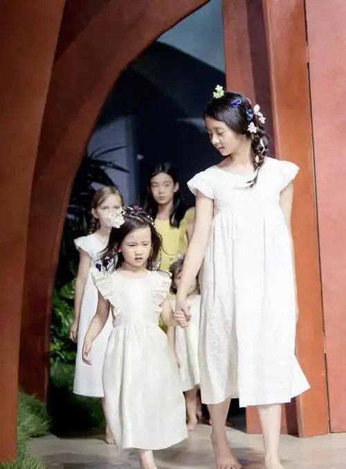 从万千宠爱到被嘲过度营销,14岁的黄多多到底经历了什么?