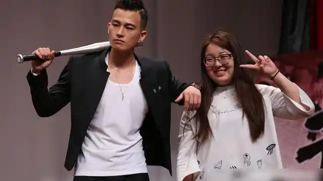 八佰火了欧豪靠女友上位选秀出身的他资源为什么这么好