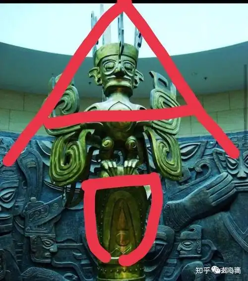 三星堆里的人面鸟身的青铜雕像,其实就是弇兹在蜀王时期的化身.