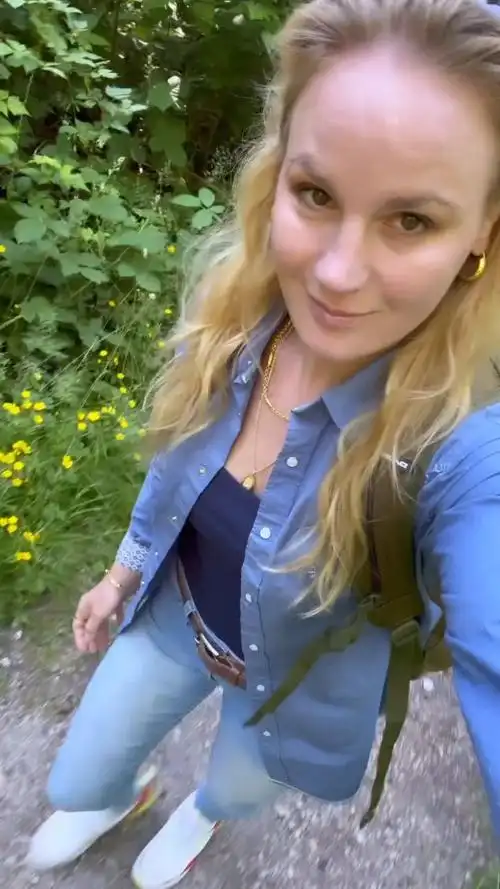 23:26 最后评论来自ufc超话努涅斯/amanda nunes表示愿意加入wwe"如果