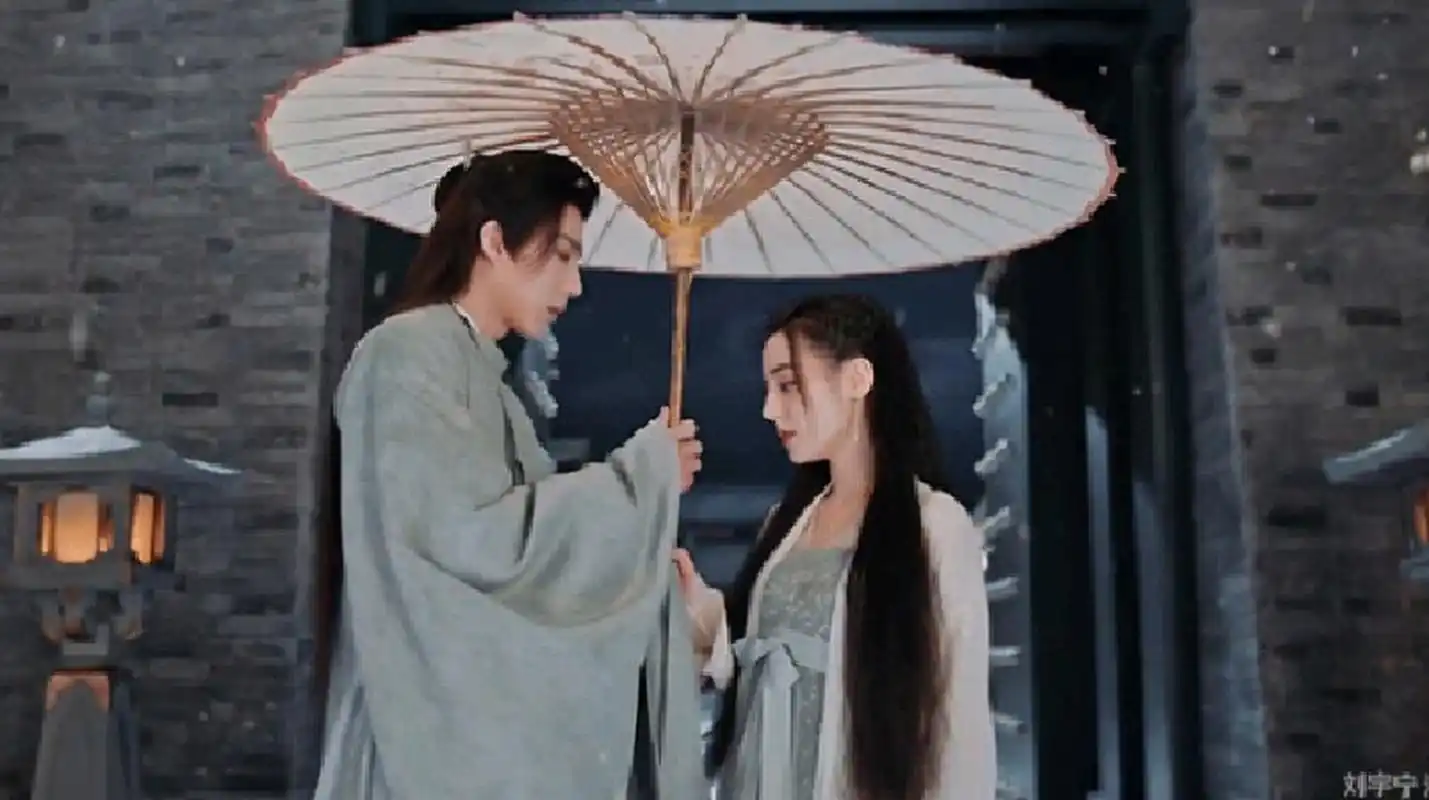 两个字 好嗑 #迪丽热巴刘宇宁的身高差# 67#迪丽热巴# #刘宇宁