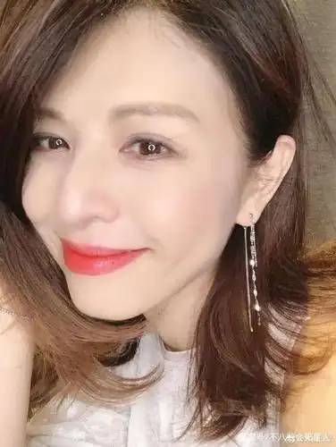 林叶亭这张不老的脸,便是她保养得宜,生活幸福的最好证明.