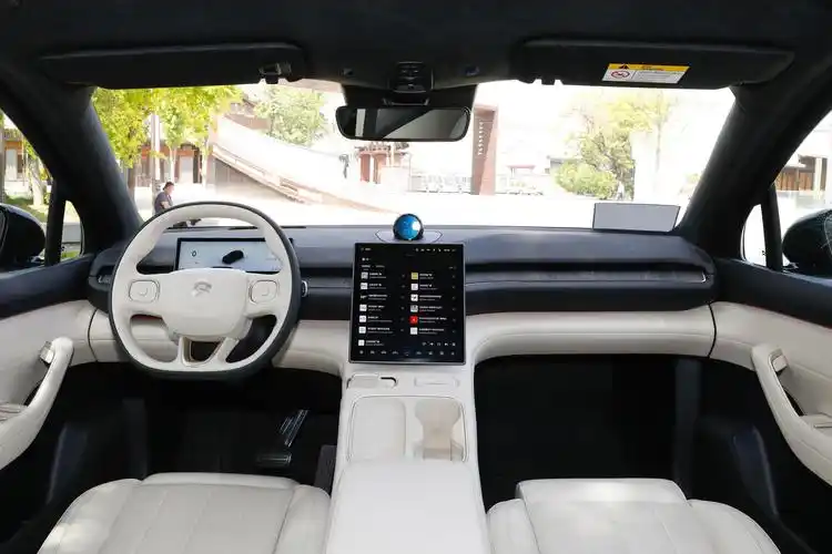 全新蔚来es6正式上市,对比特斯拉model y,你更看好谁?