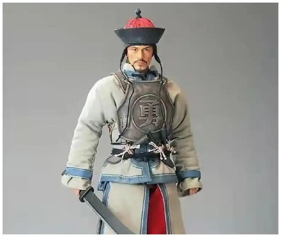 清朝兵服上的"兵"和"勇",一字之差,待遇却有天壤之别|天壤之别|待遇