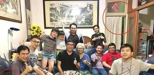 53岁焦恩俊晒照庆生,刮掉胡子年轻似小伙,与妻子冷战两年不分手_女儿