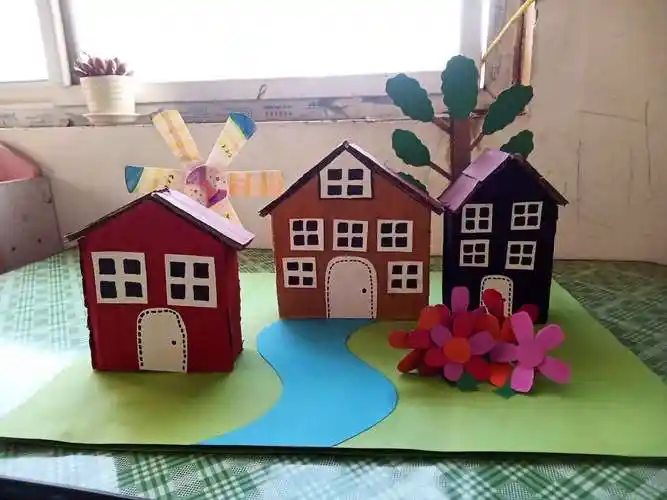 寄五三班综合材料手工制作展示