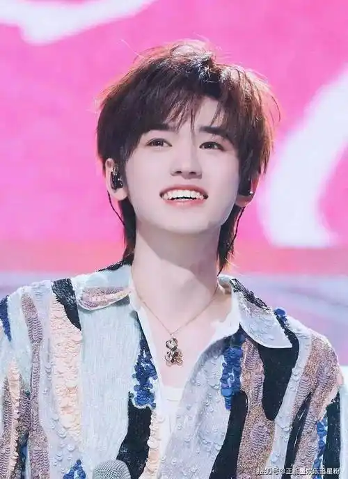 养成系时代新星宋亚轩二十撷彩行舟漫海,少年的征程永不言败