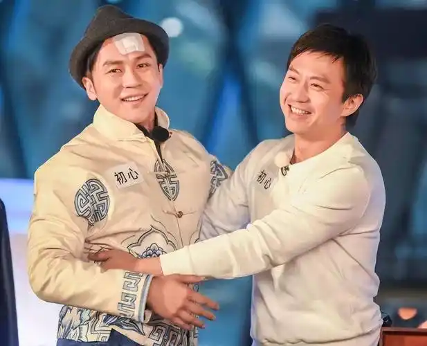 初代跑男团5人合体,郑恺王祖蓝携靓妻登场,陈赫baby缺席太可惜_邓超