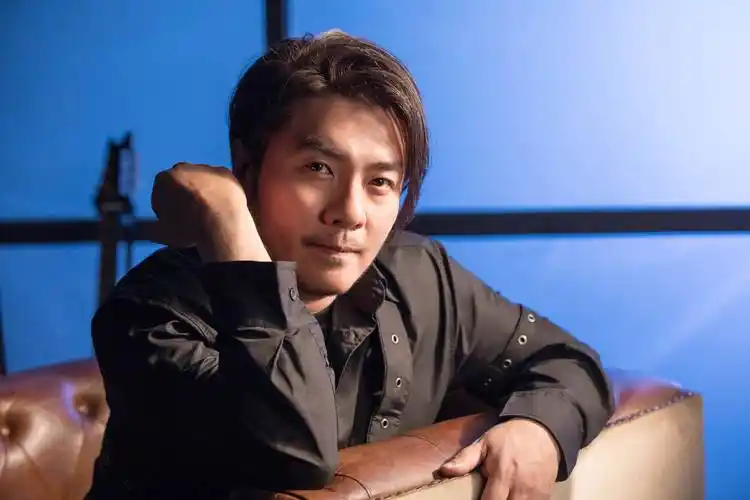 阿杜的经纪人|阿杜商演出场费多少