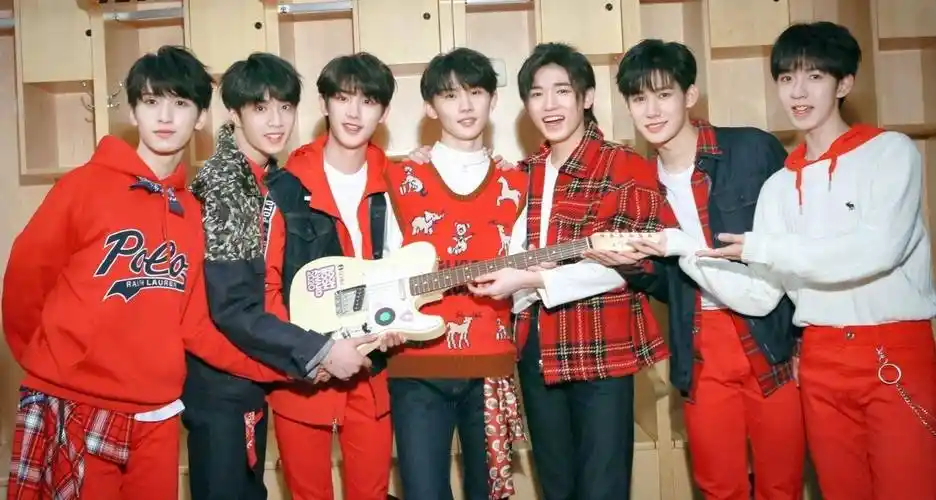 原创时代少年团素颜自拍马嘉祺c位宋亚轩治愈系笑容期待少年们的新