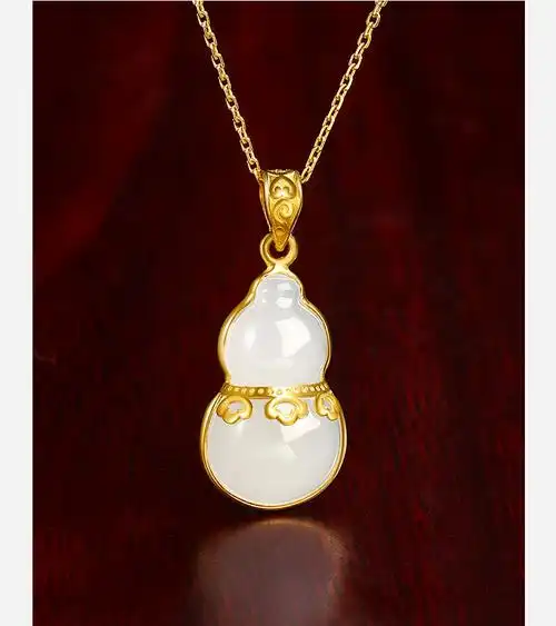 周六福珠宝情人节礼物葫芦金镶玉吊坠女款足金黄金镶和田白玉aayb04