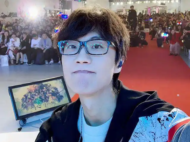 许嵩现在有多胖当他下巴抬起来的那一刻歌迷脸胖我也喜欢