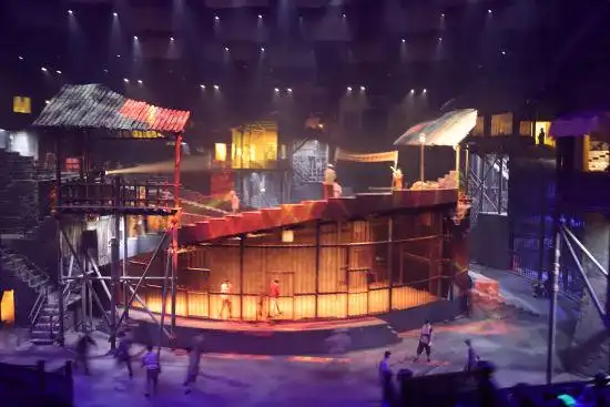 2021共舞长江经济带重庆1949实景演绎红岩经典声光电科技带来沉浸式