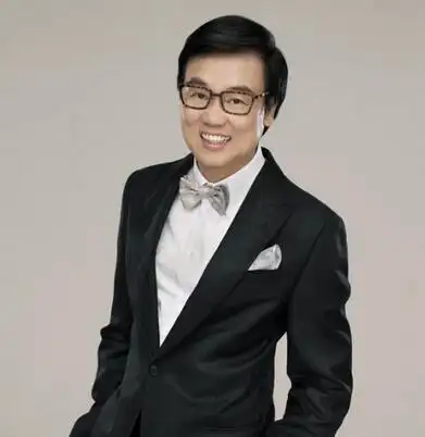 而与"哥哥"合作拍最多电影的黄百鸣,昨日亦有到来致祭,他表示不考虑将